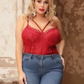 Body rouge en dentelle grande taille Thalia (4)