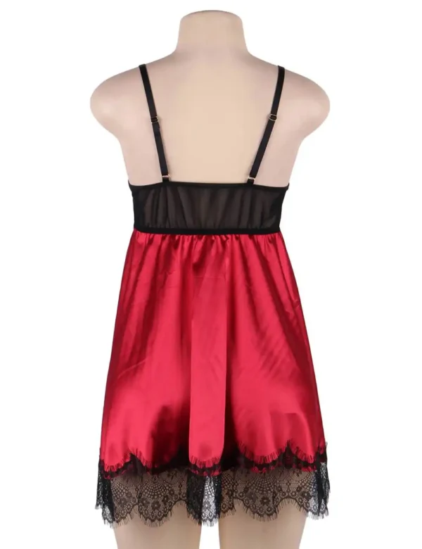 Nuisette ample en satin rouge et dentelle noire