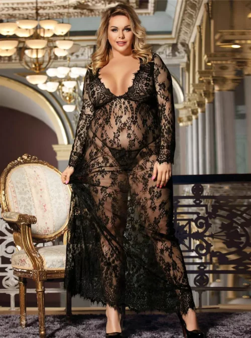 Robe longue en dentelle noire grande taille Tori (1)