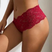 Shorty en dentelle Romane (rouge, profil) Shorty en dentelle Romane