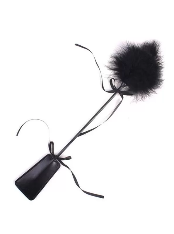 Cravache cuir et plume