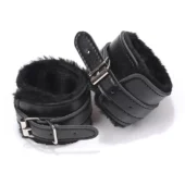 Menottes cuir et fourrure (2) Menottes cuir et fourrure