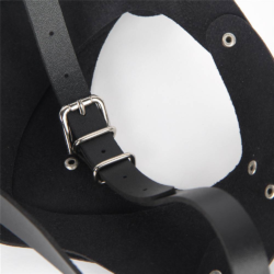Masque en cuir à oreilles de chat (prise de vue réelle)