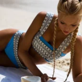 Maillot de bain à bretelles larges Azure (vue rapprochée)