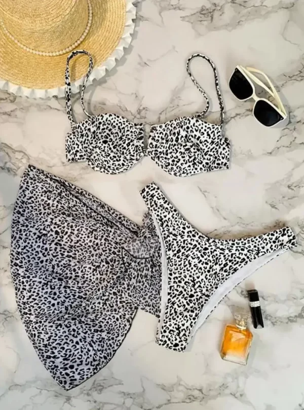 Maillot de bain bikini léopard 3 pièces Fauve (zoom) Maillot de bain bikini léopard 3 pièces Fauve (zoom)