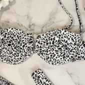 Maillot de bain bikini léopard 3 pièces Fauve (zoom haut) Maillot de bain bikini léopard 3 pièces Fauve (zoom haut)