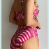 Maillot de bain deux pièces imprimé Vichy Lilith (profil) Maillot de bain deux pièces imprimé Vichy Lilith (profil)