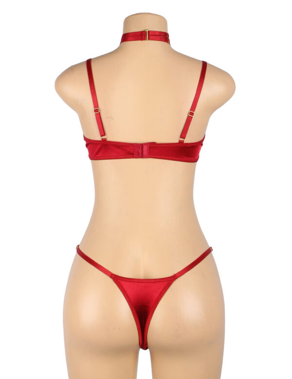 Lingerie en velours rouge Ruby (3) Lingerie en velours rouge Ruby
