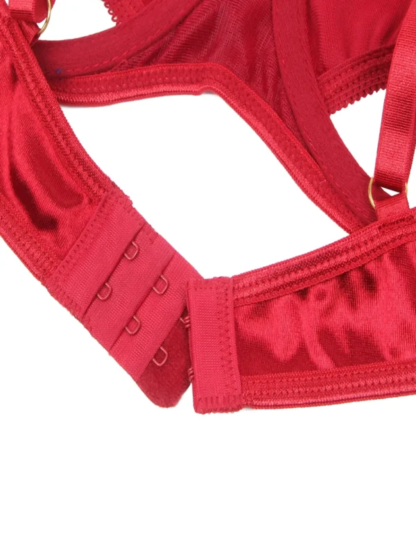 Lingerie en velours rouge Ruby (fermeture) Lingerie en velours rouge Ruby (fermeture)
