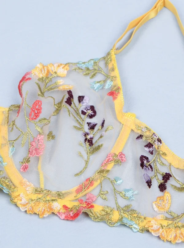 Ensemble transparent jaune à fleurs avec porte-jarretelles Summer (détails)