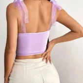 bustier-cintre-armatures-mauve-dos Bustier cintré mauve, vue de dos ajustée mettant en valeur la dentelle et le confort.