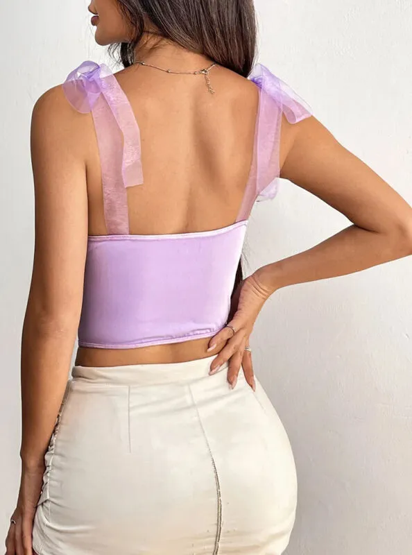 Bustier cintré mauve, vue de dos ajustée mettant en valeur la dentelle et le confort.