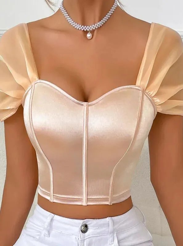 Coutures verticales galbantes du bustier Fanny, soulignant la taille et le buste