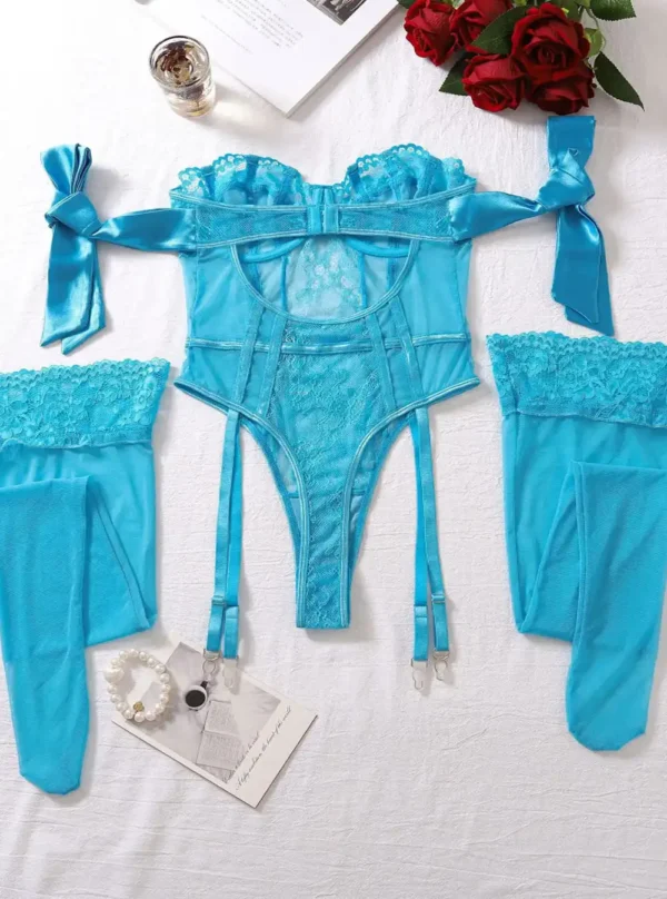 Body jarretelles dentelle bleu ciel – vue arrière.