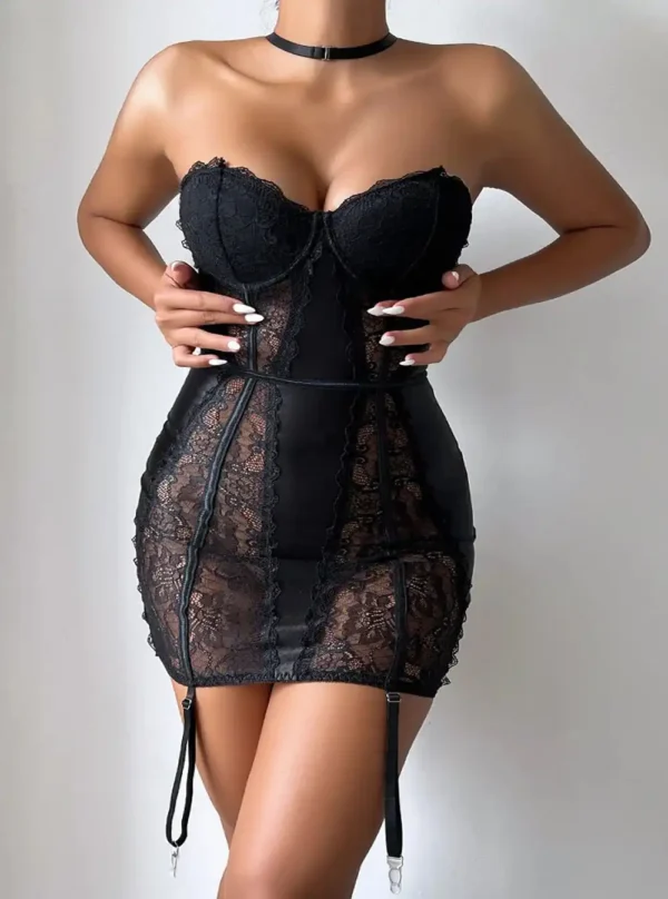 Guêpière satinée et dentelle - noir Guêpière satinée et dentelle – rouge, noir, violet