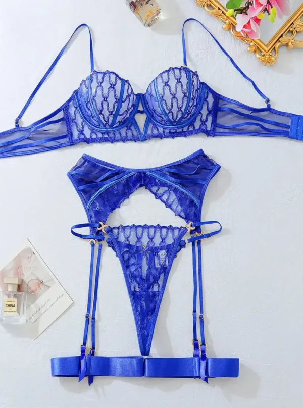 Lingerie bleue avec porte-jarretelles Blue Eclipse (4) Lingerie bleue avec porte-jarretelles Blue Eclipse (4)