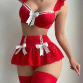 Ensemble lingerie sexy jupe dentelle et nœuds rouge - porté profil Ensemble lingerie sexy jupe dentelle et nœuds