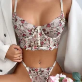 Lingerie florale bustier blanche brodée vue principale