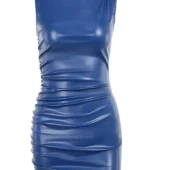 Mini robe moulante en cuir bleue vue de face