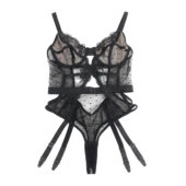 Body dentelle brodée pois jarretières (3) Body dentelle brodée à pois et jarretières