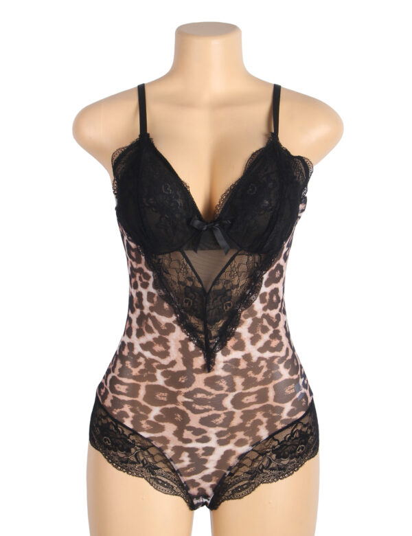 Body léopard et dentelle noire