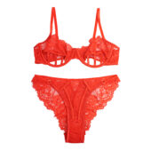Ensemble soutien-gorge et string dentelle échancré — rouge (3) Ensemble soutien-gorge et string dentelle échancré — rouge