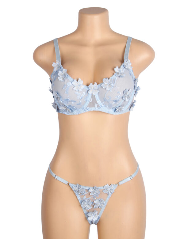 Ensemble triangle tulle fleurs brodées 3D Camélia bleu (3) Ensemble triangle tulle fleurs brodées 3D Camélia