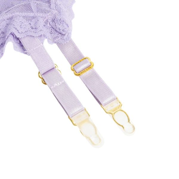 Guêpière dentelle florale avec menottes en tissu — violet (5) Guêpière dentelle florale avec menottes en tissu — violet