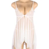 Nuisette blanche transparente ouverte devant