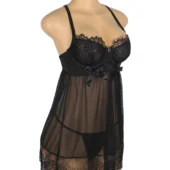 Nuisette noire en voile et dentelle à bretelles croisées (4) Nuisette noire en voile et dentelle à bretelles croisées