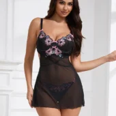 Nuisette noire transparente à fleurs brodées roses