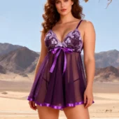 Nuisette violette ample à décolleté brodé (1) Nuisette violette ample à décolleté brodé